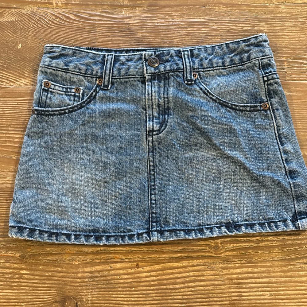 Girls blue Denim Mini Skirt size medium 7/8